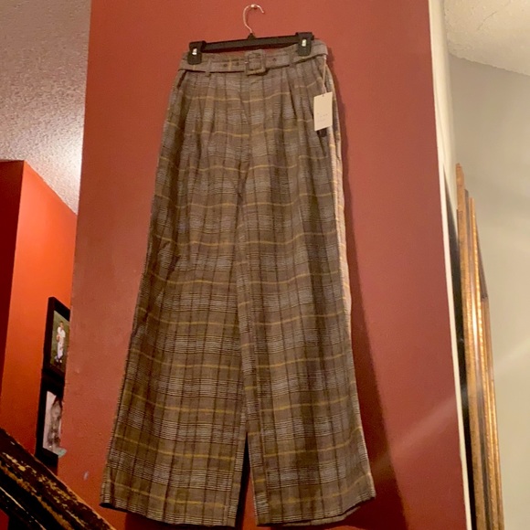 Trousers - Picture 1 of 2